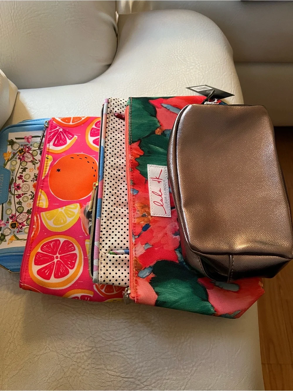 Multicolor cosmetic bags 5 pack!